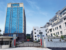 海外工場で大量生産